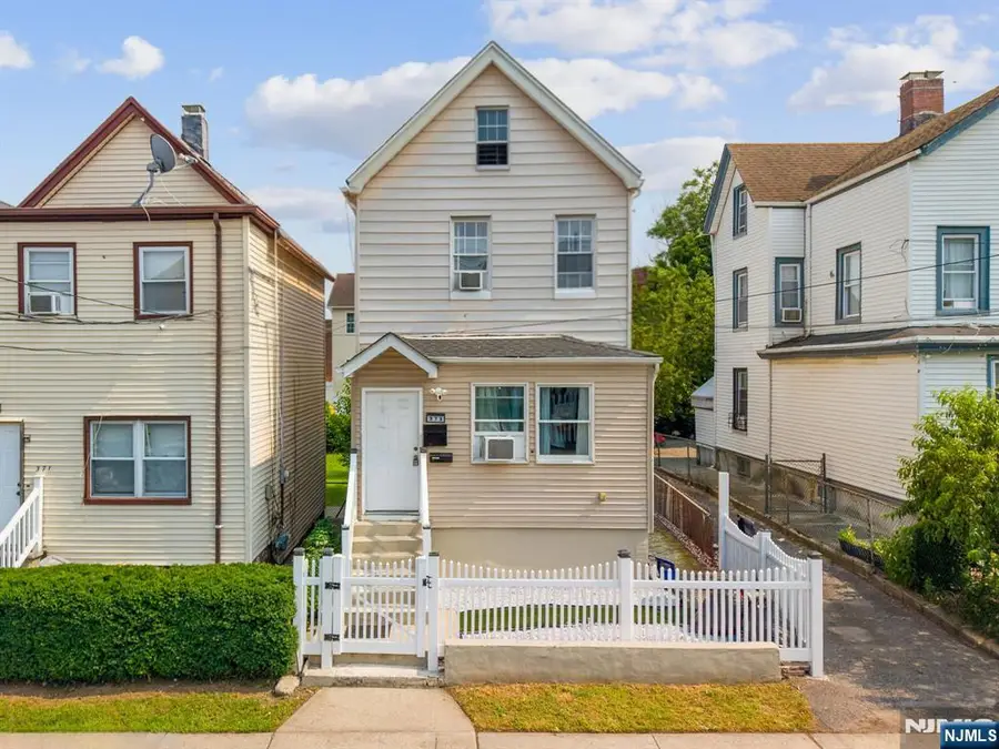 373 Oak Street, Passaic, NJ 07055 - #2
