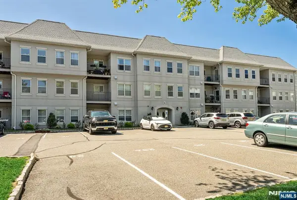 602 Brittany Drive, Wayne, NJ 07470