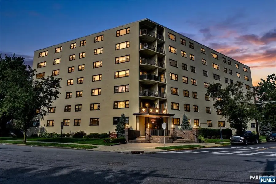 25 Grand Avenue 2J, Hackensack, NJ 07601 - #3