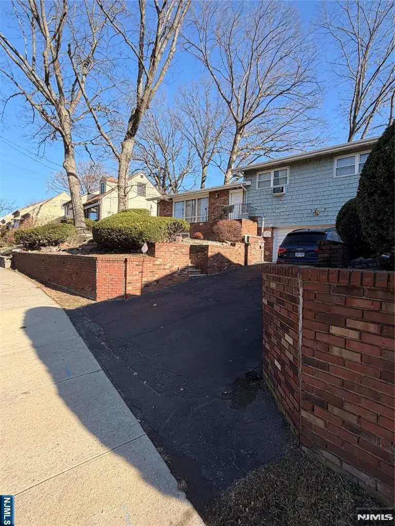 1032 Glen Road, Fort Lee, NJ 07024 - #2