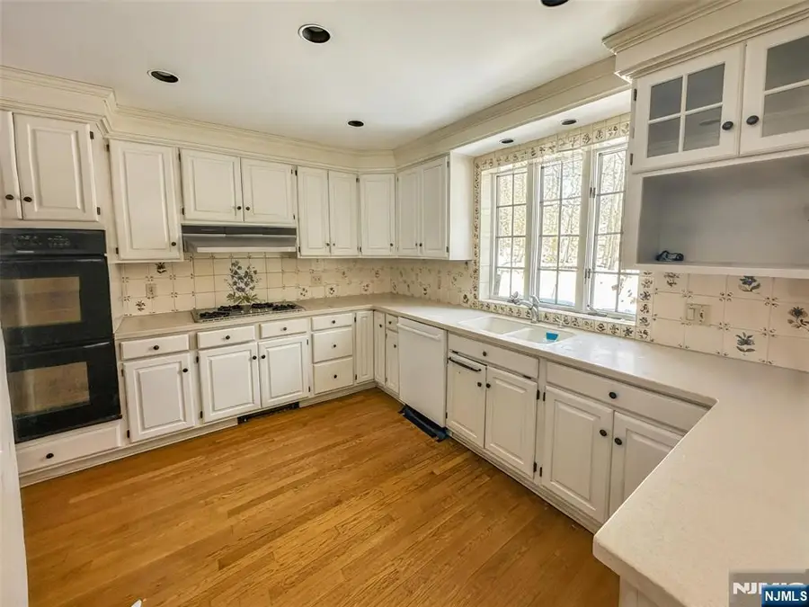 112 Oxford Place, Glen Rock, NJ 07452 - #3