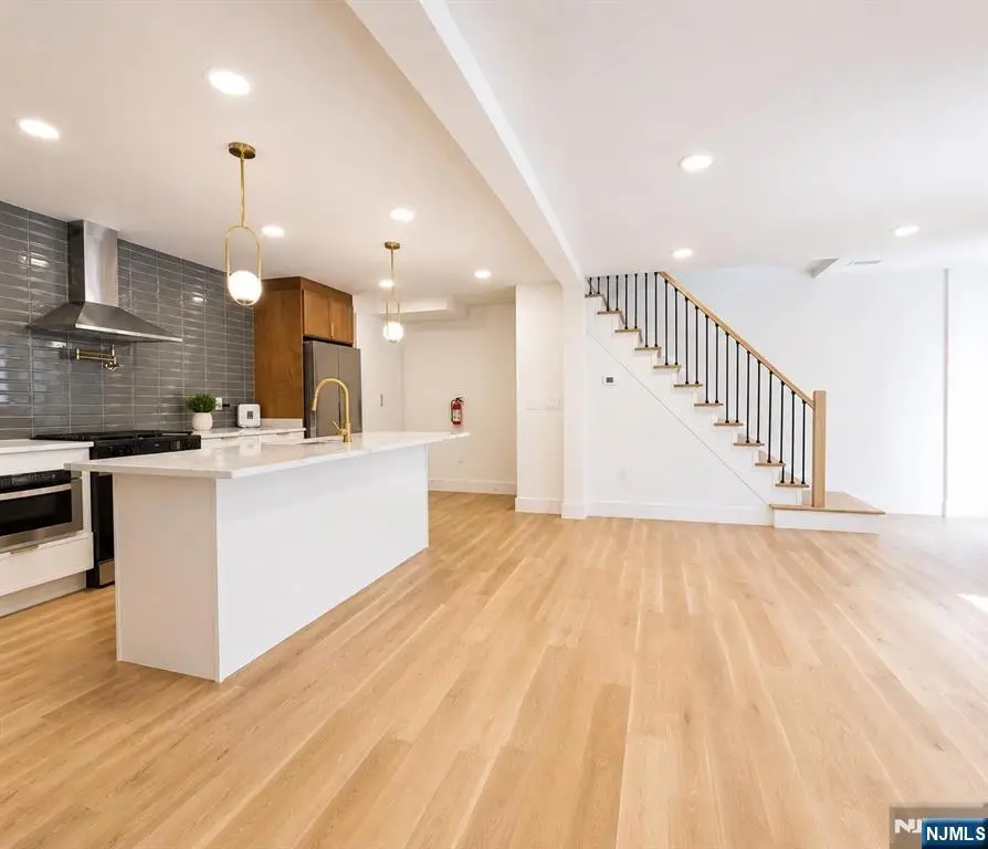 7 Pierce Avenue, Jersey City, NJ 07307 - #2