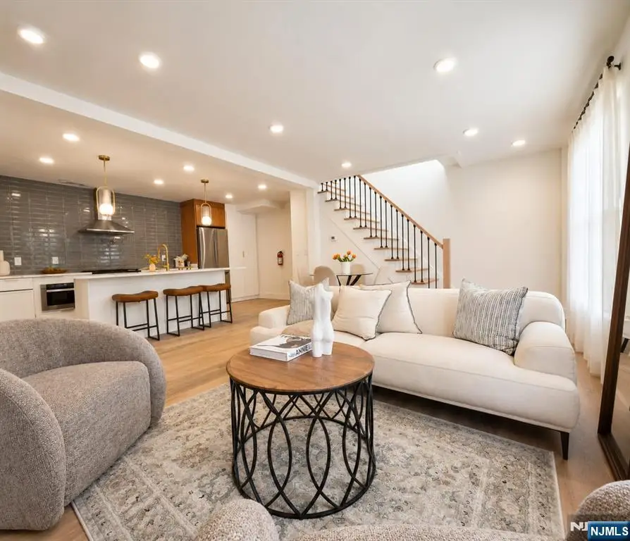 7 Pierce Avenue, Jersey City, NJ 07307 - #3