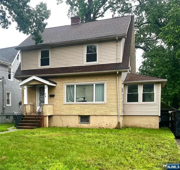 49 Oakland Street, Englewood, NJ 07631