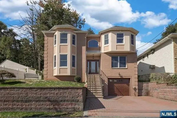 157 Woodridge Street, Wood Ridge, NJ 07075