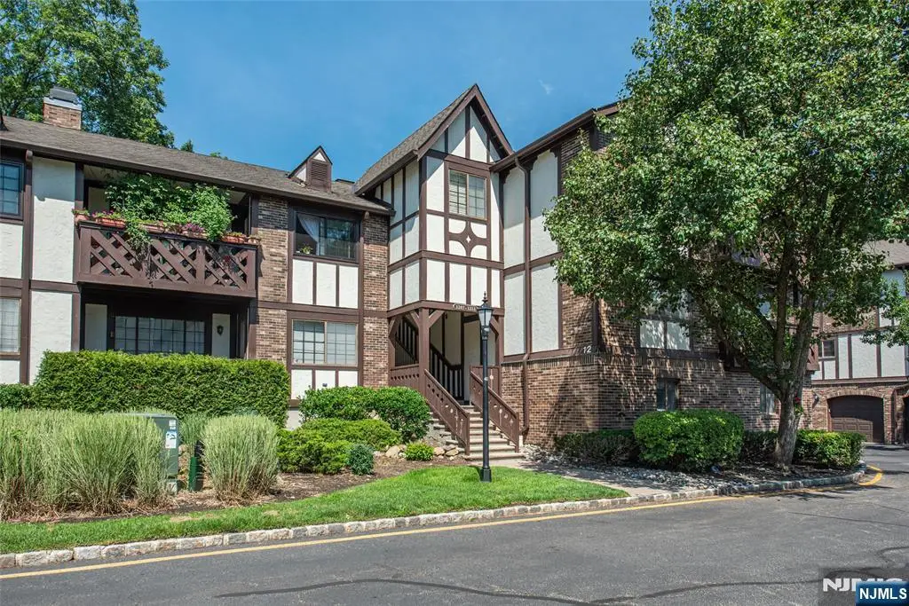 1208 Faulkner Court, Mahwah, NJ 07430 - #1