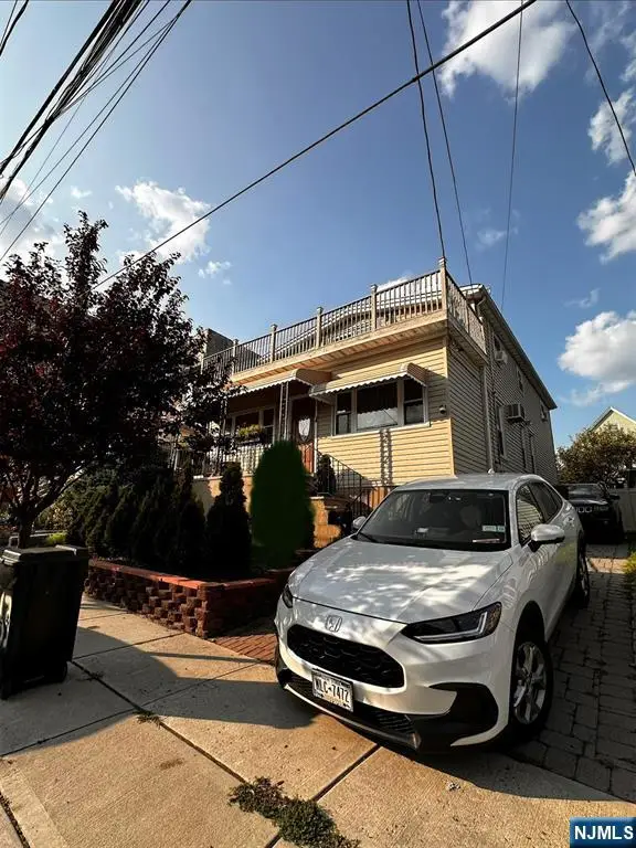 263 Morningside Avenue, Cliffside Park, NJ 07010