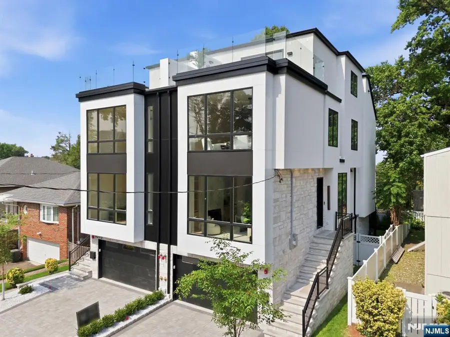 1015 Kingsland Lane, Fort Lee, NJ 07024 - #2