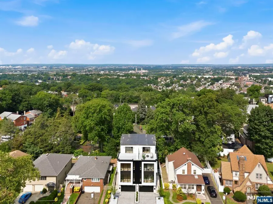 1015 Kingsland Lane, Fort Lee, NJ 07024 - #3