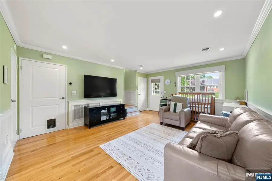 122 Parkview Drive 7, Teaneck, NJ 07666 - #2