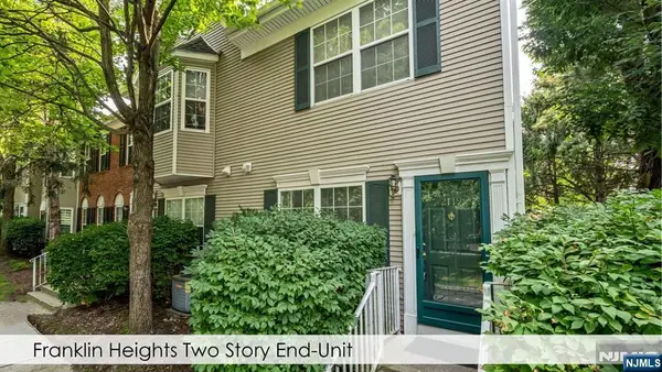 2119 Gunston Court, Mahwah, NJ 07430
