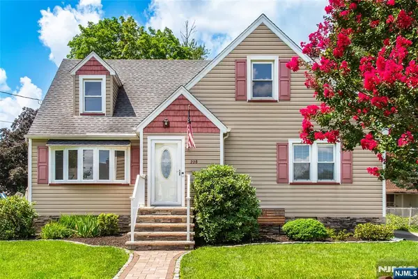 228 Broadway, Pompton Lakes, NJ 07442