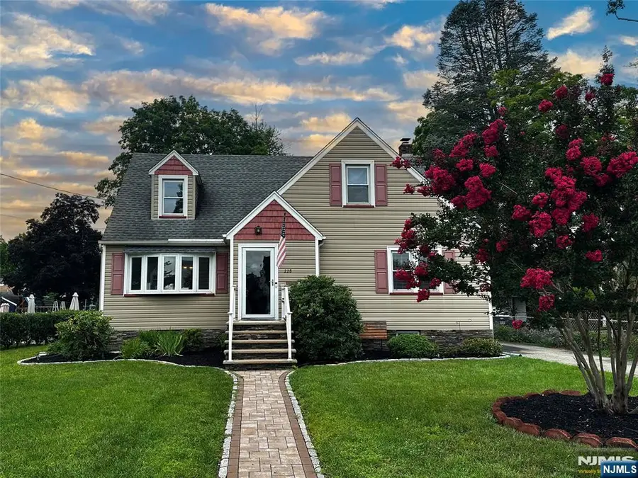 228 Broadway, Pompton Lakes, NJ 07442 - #3