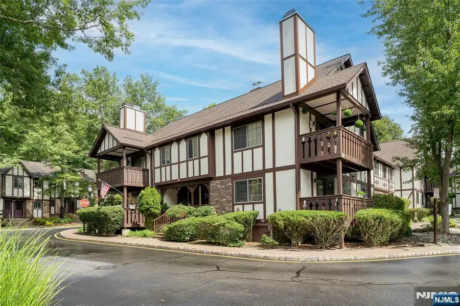3404 Whittier Court, Mahwah, NJ 07430 - #2