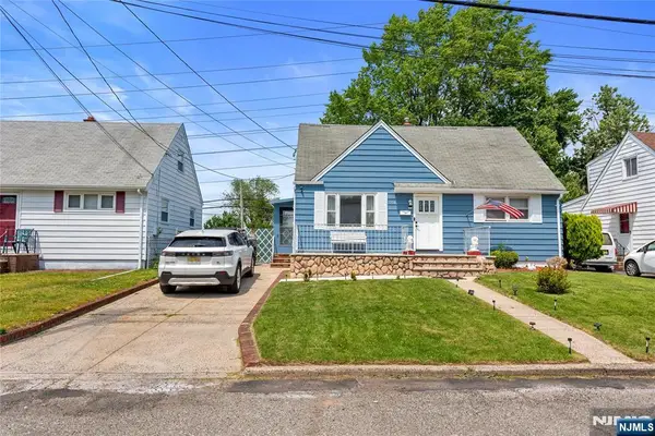 54 Sycamore Drive, Belleville, NJ 07109