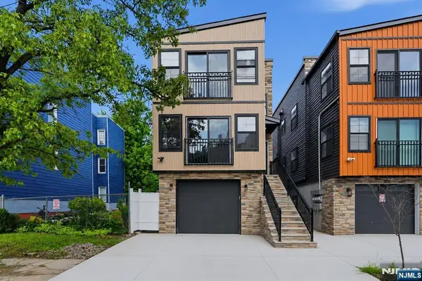 749 11th Street, Newark, NJ 07103