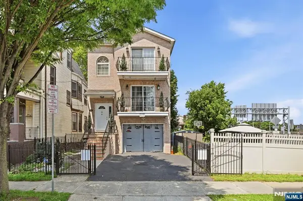 114 4th Street, Newark, NJ 07107