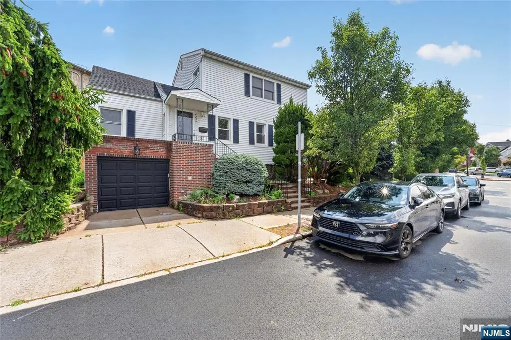 427 Kennedy Drive, Fairview, NJ 07022 - #1