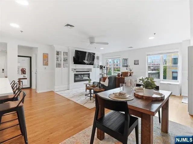 350 7th 3f, Hoboken, NJ 07030 - #3