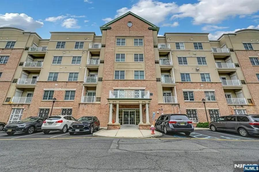 2107 Windsor Park Court 107, Englewood, NJ 07631 - #3