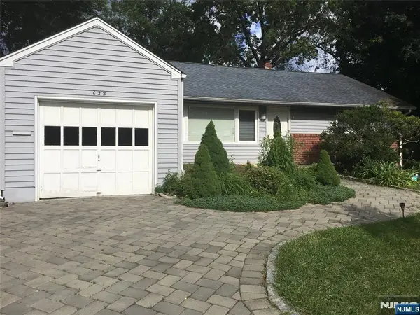 622 Knickerbocker Road, Cresskill, NJ 07626