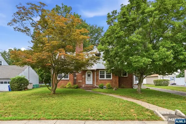 80 Highland Avenue, Emerson, NJ 07630