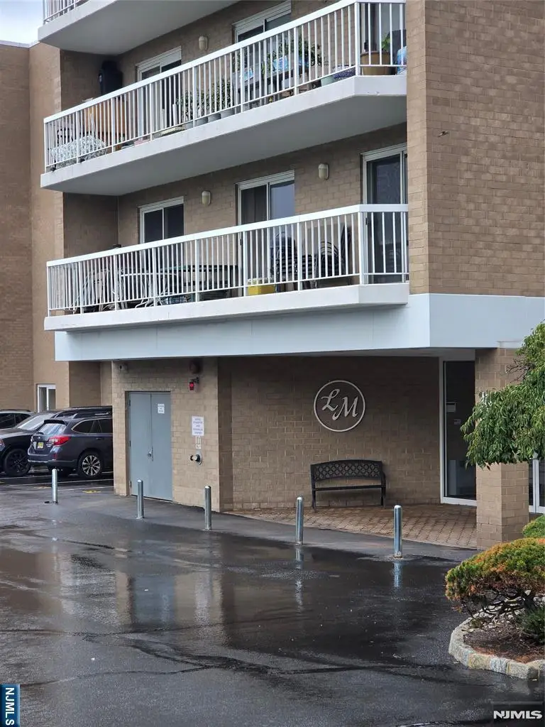 38 Moonachie Road 315, Hackensack, NJ 07601 - #1