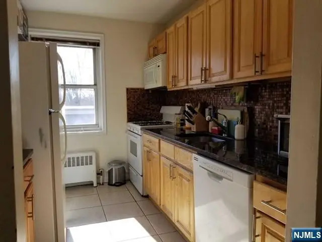 2320 Linwood, Fort Lee, NJ 07024 - #3