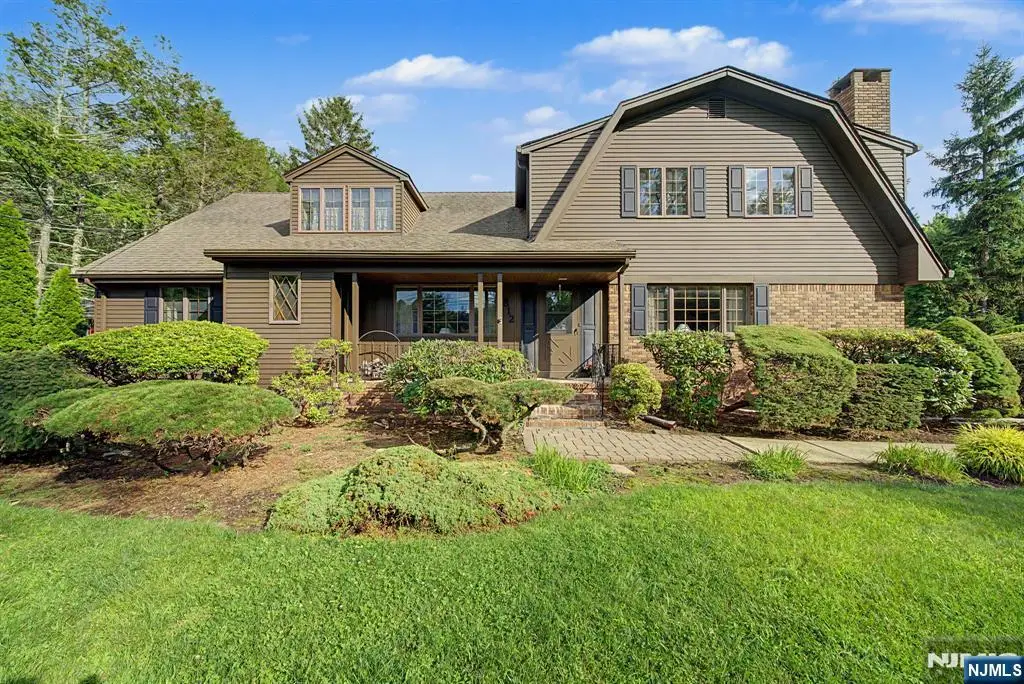 812 Mountain Avenue, Wyckoff, NJ 07481 - #1