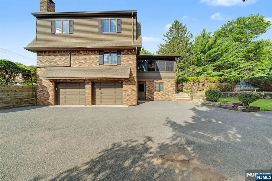 812 Mountain Avenue, Wyckoff, NJ 07481 - #3