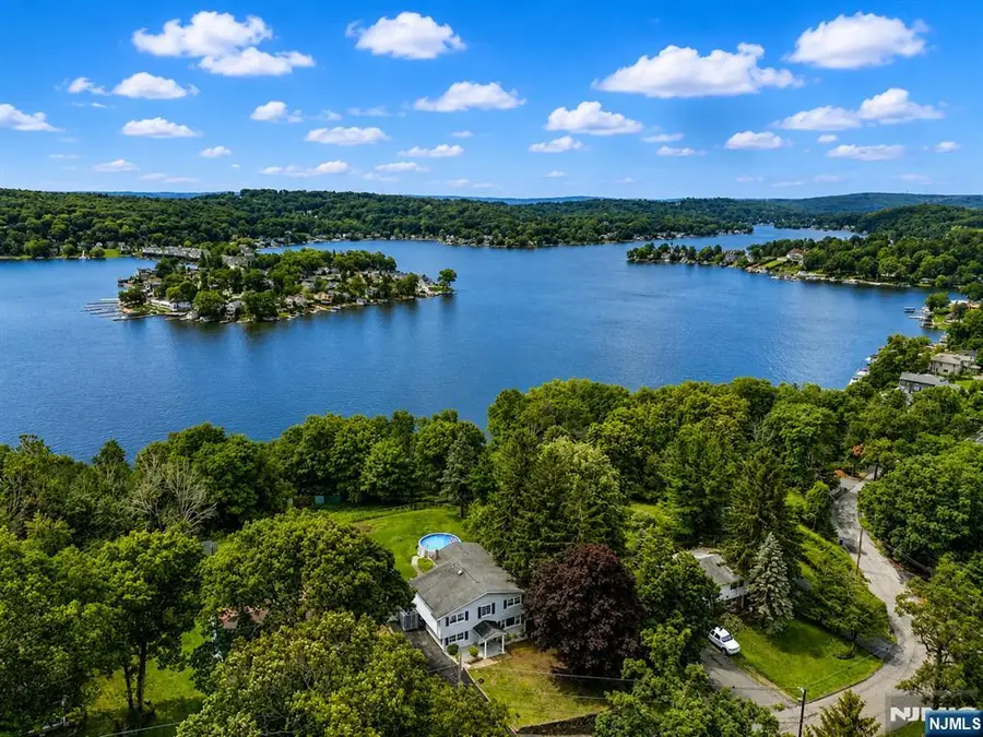15 Musconetcong Avenue, Hopatcong, NJ 07843 - #2