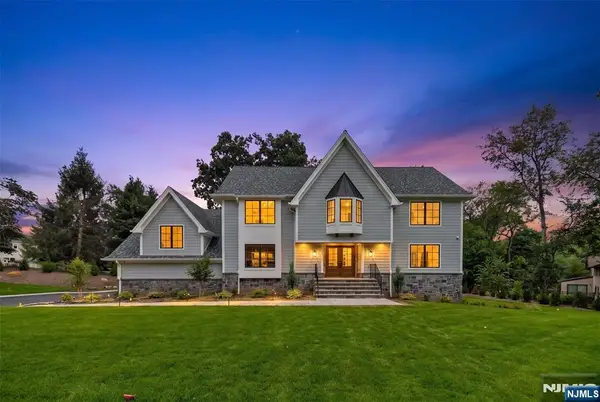 58 Greenwoods Road, Old Tappan, NJ 07675