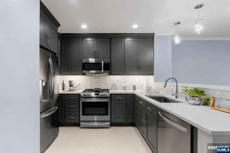 148 The Promenade, Edgewater, NJ 07020 - #3