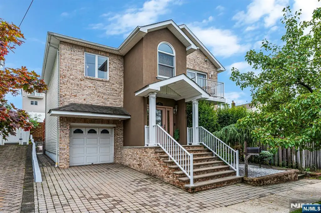 146 Bathurst Avenue, North Arlington, NJ 07031 - #1