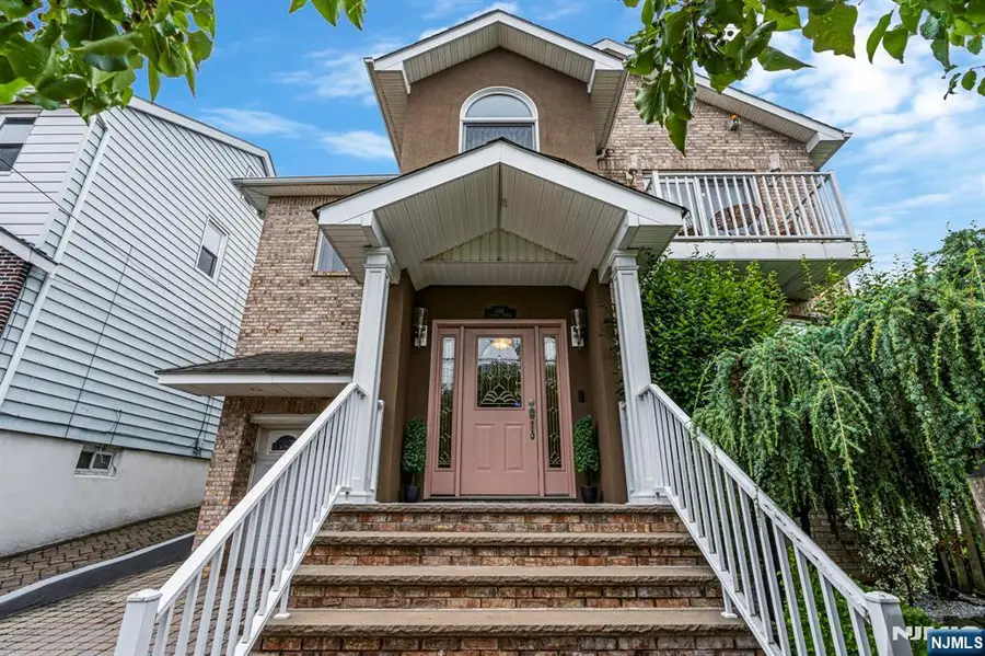 146 Bathurst Avenue, North Arlington, NJ 07031 - #2