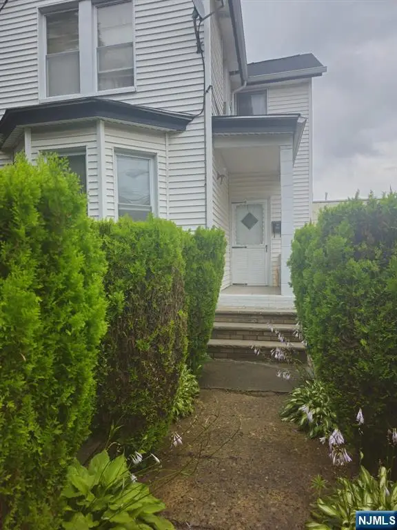 785 Highland Avenue, Newark, NJ 07104