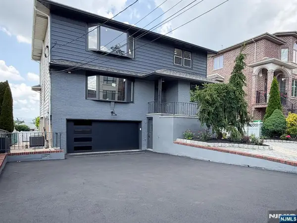 453 8th Street, Palisades Park, NJ 07650