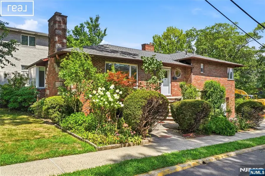 253 McElroy Avenue, Fort Lee, NJ 07024 - #2