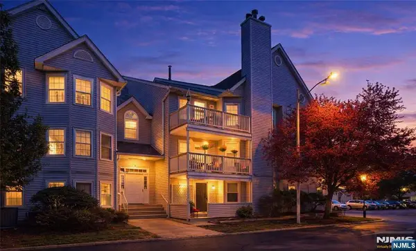 101 Quartz Lane, Paterson, NJ 07501