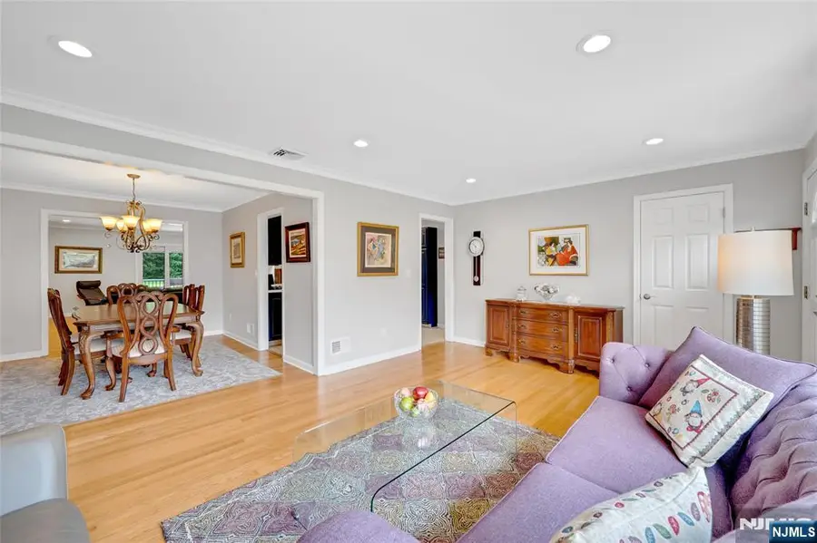 98 Walnut Street, Oakland, NJ 07436 - #3