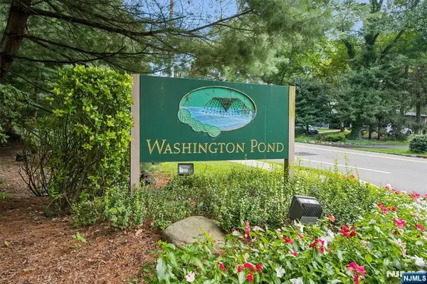 300 Pond Court 5E, Twp of Washington, NJ 07676
