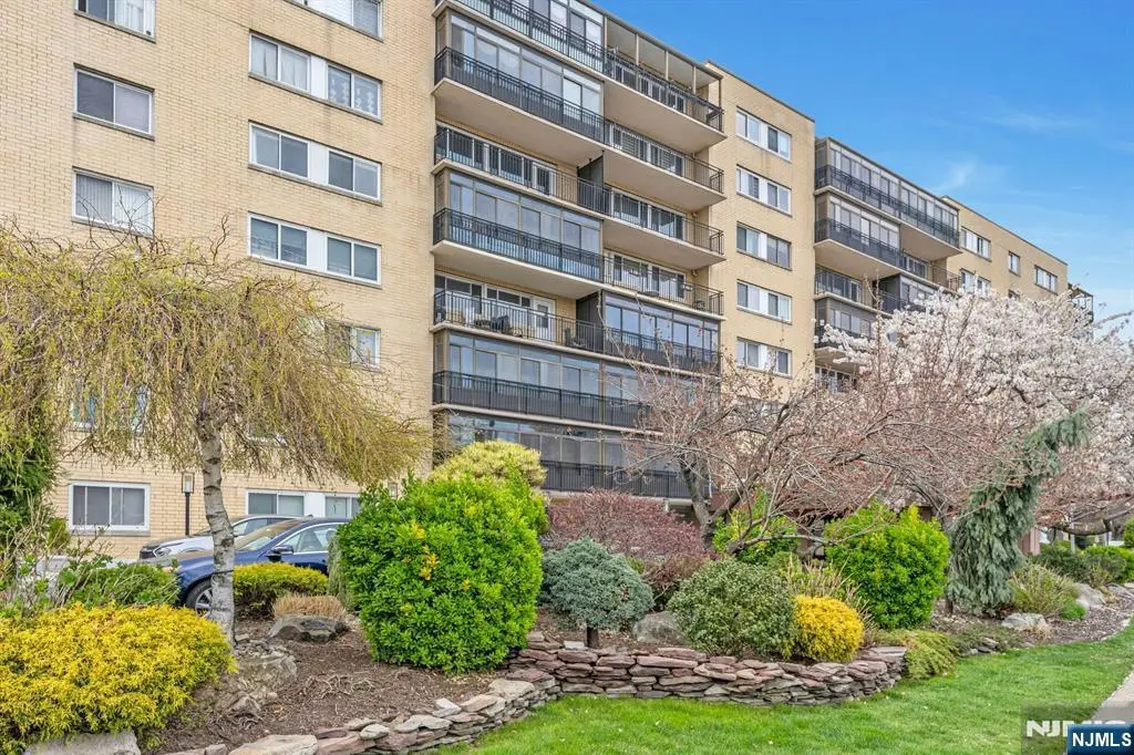 2185 Lemoine Avenue 2C, Fort Lee, NJ 07024 - #1