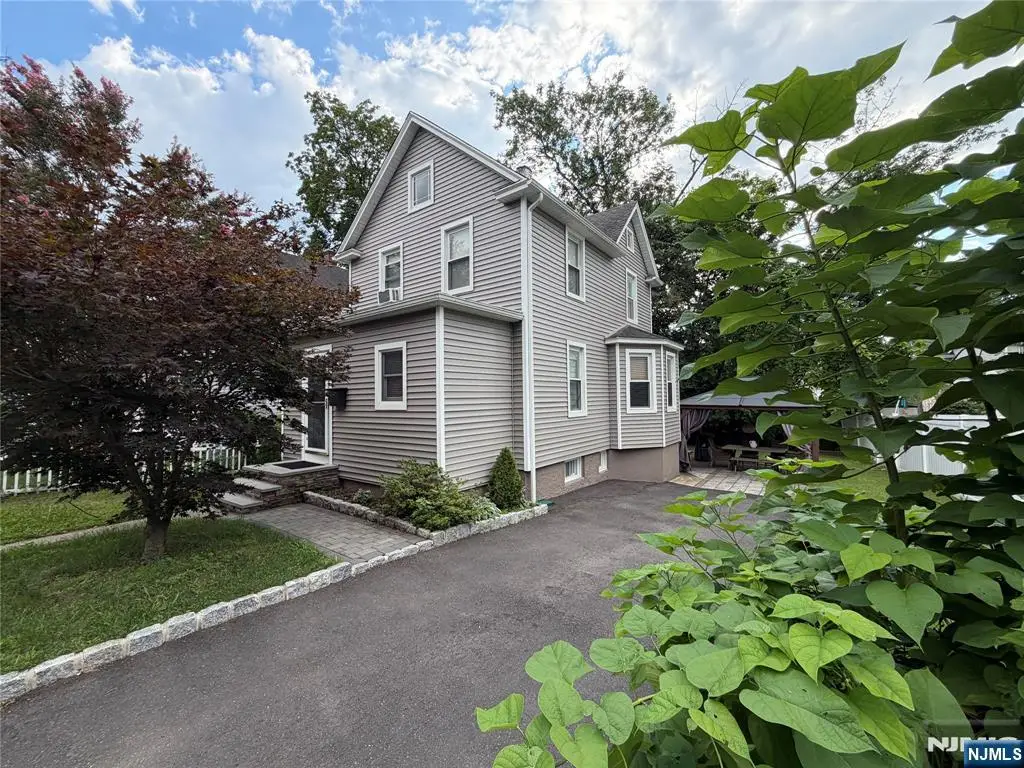 24 Roosevelt Avenue, Bergenfield, NJ 07621 - #1