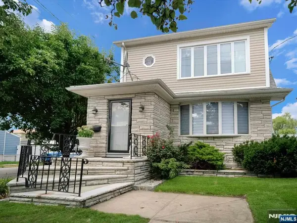 69 Main Avenue, Wallington, NJ 07057