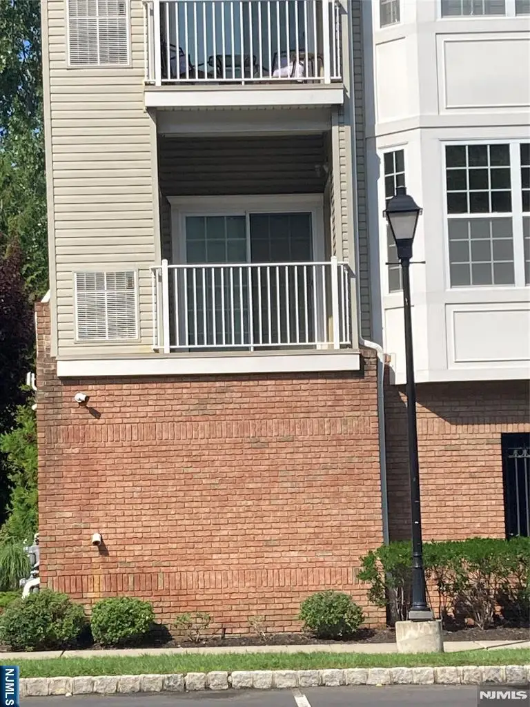 4127 Cory Lane, Elmwood Park, NJ 07407 - #3