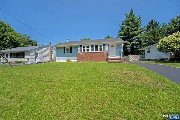 219 Haroldson Place, Pompton Lakes, NJ 07442