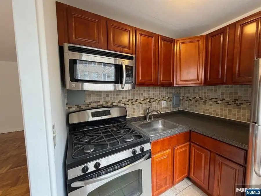 6515 Boulevard East 2E, West New York, NJ 07093 - #2