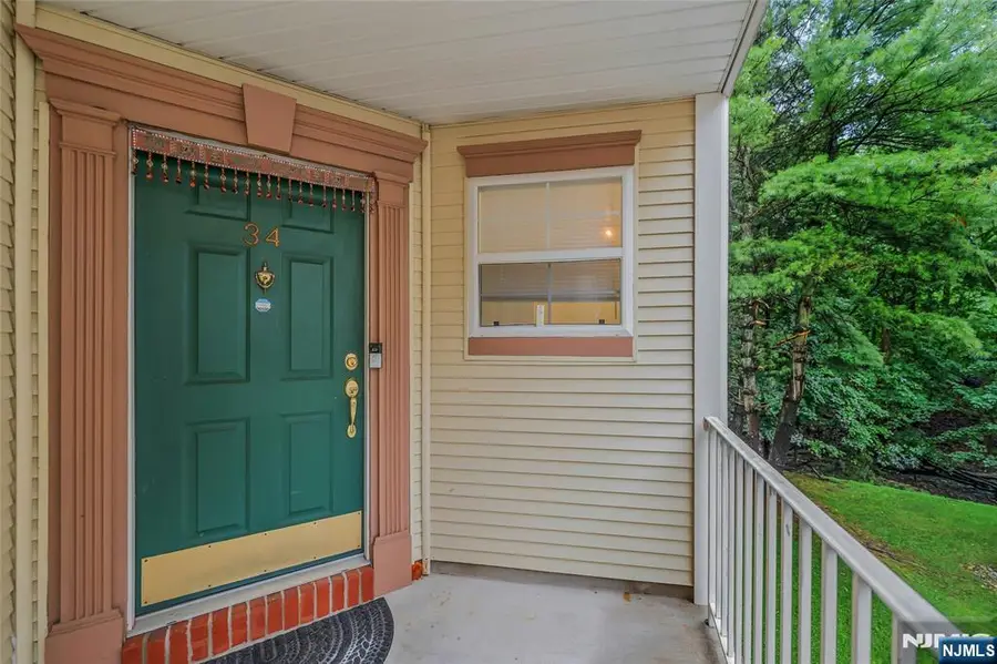 34 Eider Court, Wayne, NJ 07470 - #2