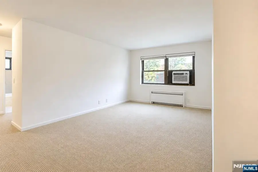 500 Linwood Drive 3B, Fort Lee, NJ 07024 - #3