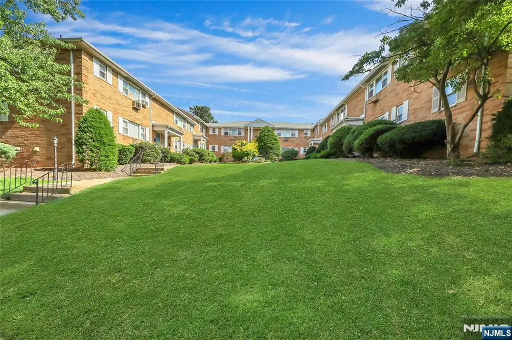 39-20 Dobrin A, Fair Lawn, NJ 07410 - #1